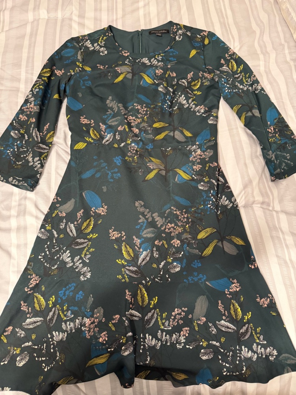 Banana Republic Green Floral Print Top